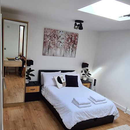 Canterbury Romantic Modern Home Goodnestone  Exteriör bild